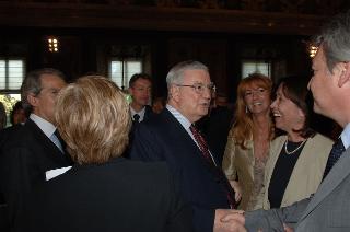 Carlo Azeglio Ciampi saluta il personale civile e militare del Segretariato Generale della Presidenza della Repubblica
