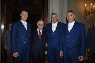 Carlo Azeglio Ciampi saluta il personale civile e militare del Segretariato Generale della Presidenza della Repubblica