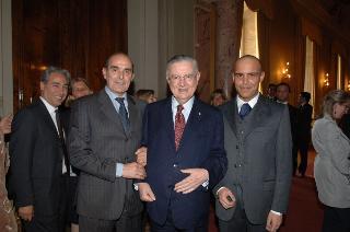 Carlo Azeglio Ciampi saluta il personale civile e militare del Segretariato Generale della Presidenza della Repubblica