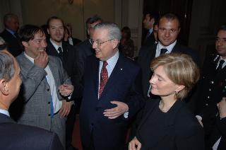 Carlo Azeglio Ciampi saluta il personale civile e militare del Segretariato Generale della Presidenza della Repubblica
