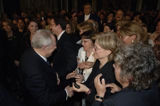 Carlo Azeglio Ciampi saluta il personale civile e militare del Segretariato Generale della Presidenza della Repubblica
