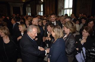 Carlo Azeglio Ciampi saluta il personale civile e militare del Segretariato Generale della Presidenza della Repubblica