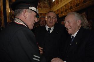Carlo Azeglio Ciampi saluta il personale civile e militare del Segretariato Generale della Presidenza della Repubblica