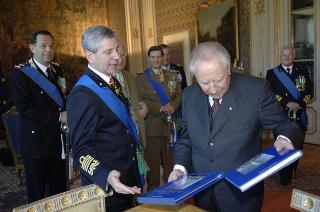 Il Presidente della Repubblica prende congedo dai vertici delle Forze Armate