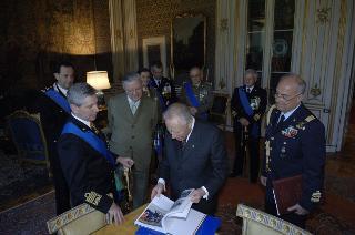 Il Presidente della Repubblica prende congedo dai vertici delle Forze Armate