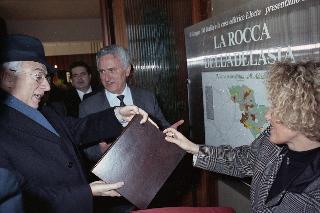 Visita del Presidente della Repubblica Francesco Cossiga alla città di Cairo Montenotte e Savona