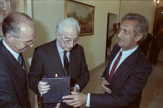 Visita del Presidente della Repubblica Francesco Cossiga alla città di Cairo Montenotte e Savona