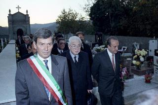 Visita del Presidente della Repubblica Francesco Cossiga alla città di Cairo Montenotte e Savona