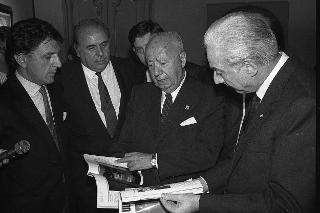 Visita del Presidente della Repubblica Francesco Cossiga alla città  di Genova