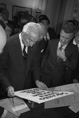 Visita del Presidente della Repubblica Francesco Cossiga alla città  di Genova