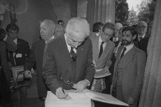 Visita del Presidente della Repubblica Francesco Cossiga alla città  di Genova