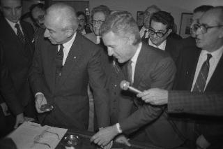 Visita del Presidente della Repubblica Francesco Cossiga alla città  di Genova