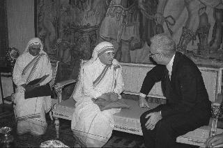 Incontro del Presidente della Repubblica Francesco Cossiga con Madre Teresa di Calcutta