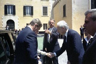 Incontro a Castelporziano e colazione privata del Presidente della Repubblica Francesco Cossiga  con il Presidente degli Stati Uniti d'America Donald Regan e la Signora Regan. In occasione del Vertice G7 tenutosi a Venezia nel 1987.