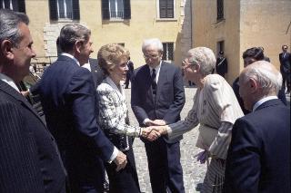 Incontro a Castelporziano e colazione privata del Presidente della Repubblica Francesco Cossiga  con il Presidente degli Stati Uniti d'America Donald Regan e la Signora Regan. In occasione del Vertice G7 tenutosi a Venezia nel 1987.