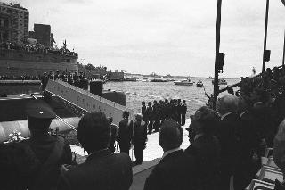 Intervento del Presidente della Repubblica Francesco Cossiga alle cerimonie del Giuramento degli Allievi Sottufficiali di Mariscuola Taranto e consegna della Bandiera di Combattimento al Sommergibile "Pelosi", in occasione delle manifestazioni celebrative del centenario di costituzione del Comando Sommergibili