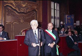 Intervento del Presidente della Repubblica Francesco Cossiga alla cerimonia per l'inizio delle celebrazioni del 250° anniversario di fondazione del Teatro Regio di Torino