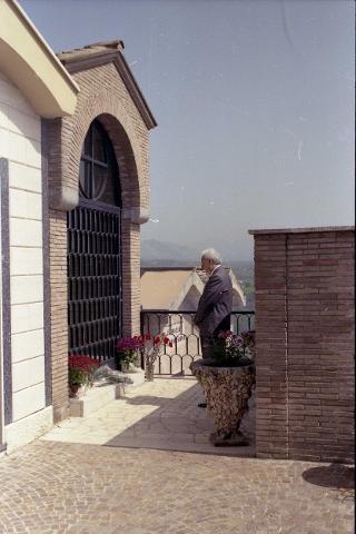 Visita privata del Presidente della Repubblica Francesco Cossiga a Torrita Tiberina presso la tomba di Aldo Moro