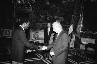 Sua Eccellenza Joseph Tchicaya, nuovo Ambasciatore della Repubblica Popolare del Congo: presentazione delle Lettere Credenziali