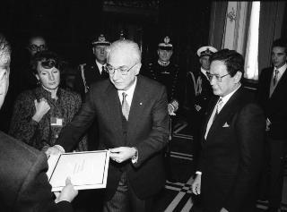 Sua Eccellenza Jose M. Zaldarriaga, nuovo Ambasciatore della Repubblica delle Filippine: presentazione delle Lettere Credenziali.