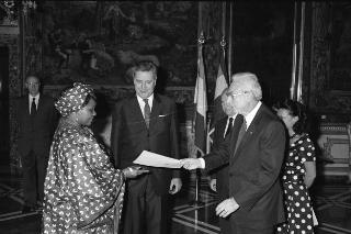 Sua Eccellenza Philippe Cuvillier, nuovo Ambasciatore della Repubblica Francese e Sua Eccellenza Ruth Adjua Sowe, nuova Ambasciatrice della Repubblica della Gambia per la presentazione delle Lettere Credenziali