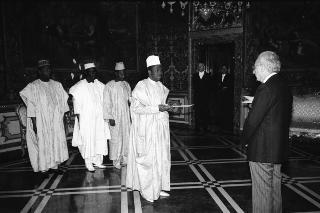 Sua Eccellenza Niouma Sandouno, nuovo Ambasciatore della Repubblica di Guinea: presentazione delle Lettere Credenziali