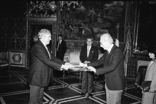 Sua Eccellenza Christopher P. Fogarty, nuovo Ambasciatore d'Irlanda: presentazione delle Lettere Credenziali.