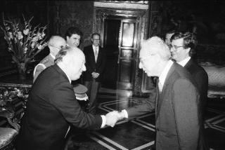 Sua Eccellenza Emilio Menendez Del Valle, nuovo Ambasciatore di Spagna: presentazione delle Lettere Credenziali.