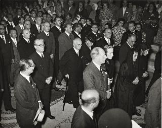 Intervento del Presidente della Repubblica Luigi Einaudi e della Signora Ida Einaudi ai funerali dell'onorevole Alcide De Gasperi