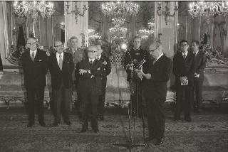 II Presidente della Repubblica Giovanni Leone con il sen. Giacinto Bosco, Vice Presidente del Consiglio superiore della magistratura, con i partecipanti al Convegno dei Magistrati dei Paesi membri della CEE