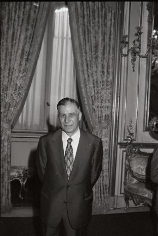 Il Presidente della Repubblica Giovanni Leone durante la Cerimonia del giuramento del nuovo Giudice della Corte costituzionale, Prof. Antonino De Stefano