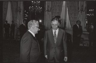 Il Presidente della Repubblica Giovanni Leone durante la Cerimonia del giuramento del nuovo Giudice della Corte costituzionale, Prof. Antonino De Stefano