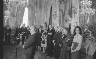 Ricevimento al Palazzo del Quirinale in onore delle Signore del Corpo Diplomatico organizzatrici della Mostra " Natale Oggi " 1975