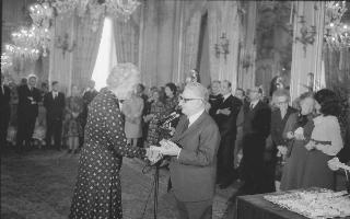 Ricevimento al Palazzo del Quirinale in onore delle Signore del Corpo Diplomatico organizzatrici della Mostra " Natale Oggi " 1975