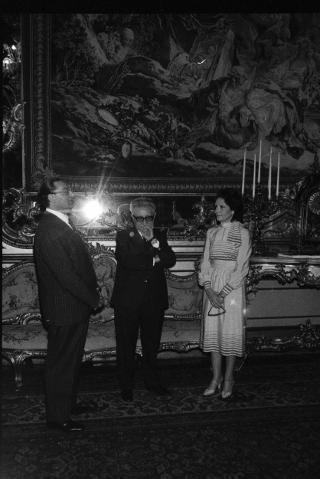 Il Presidente della Repubblica Giovanni Leone e la Signora Vittoria Leone ricevono in udienza una rappresentanza del Rotary Club di Caserta