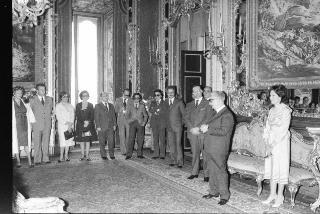 Il Presidente della Repubblica Giovanni Leone e la Signora Vittoria Leone ricevono in udienza una rappresentanza del Rotary Club di Caserta