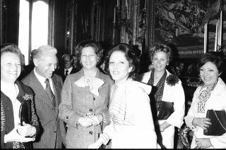 Il Presidente della Repubblica Giovanni Leone e la Signora Vittoria Leone ricevono in udienza una rappresentanza del Rotary Club di Caserta