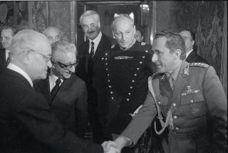 Il Presidente della Repubblica Giovanni Leone riceve in udienza S.A.E.  Fra Angelo de Mojana di Cologna Gran maestro del Sovrano Militare Ordine di Malta