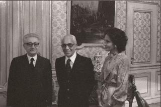 Il Presidente della Repubblica Giovanni Leone riceve il Consigliere di Stato Dott. Angelo Savini Nicci, nuovo Presidente Nazionale della CRI. E' presente la Signora Vittoria Leone