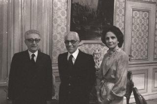 Il Presidente della Repubblica Giovanni Leone riceve il Consigliere di Stato Dott. Angelo Savini Nicci, nuovo Presidente Nazionale della CRI. E' presente la Signora Vittoria Leone