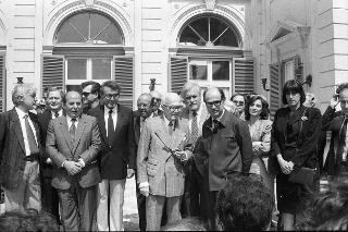 Incontro del Presidente della Repubblica Sandro Pertini con con il Comitato d'Onore, la Giuria ed i vincitori del Premio David di Donatello per il 1985, con esponenti del mondo dello spettacolo e i giornalisti specializzati nel settore