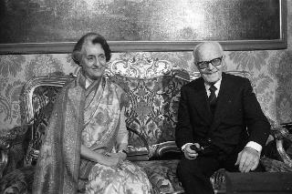 Incontro del Presidente della Repubblica Sandro Pertini con Indira Gandhi, Primo Ministro dell'India, colloquio e successiva colazione