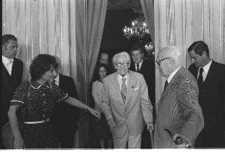 Incontro del Presidente della Repubblica Sandro Pertini con Lord Noelbaker, Premio Nobel per la Pace 1959, con una delegazione di Parlamentari