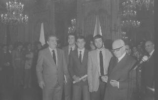 Incontro del Presidente della Repubblica Sandro Pertini con gli studenti degli Istituti di Istruzione secondaria superiore ed artistica vincitori del concorso per una ricerca bibliografica 1981
