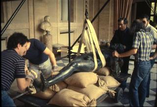 Lavori per l'allestimento dell'esposizione dei Bronzi di Riace al Quirinale (29 giugno-2 luglio 1981)