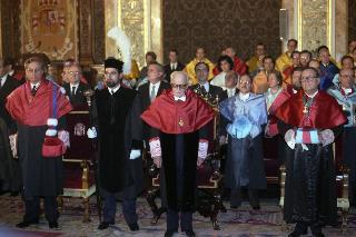 Il Presidente della Repubblica Sandro Pertini durante la cerimonia per il conferimento della laurea &quot;honoris causa&quot; da parte dell'Università Complutense