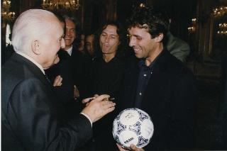 Il Presidente Oscar Luigi Scalfaro riceve la Nazionale italiana cantanti 26 settembre 1996