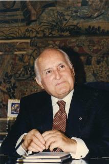 Il Presidente della Repubblica Oscar Luigi Scalfaro invia agli italiani il messaggio di fine anno. 31 dicembre 1996