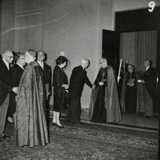 Il Presidente della Repubblica Antonio Segni riceve in udienza i Padri Conciliari partecipanti al Concilio Ecumenico Vaticano II
