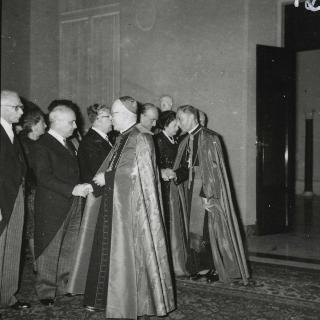 Il Presidente della Repubblica Antonio Segni riceve in udienza i Padri Conciliari partecipanti al Concilio Ecumenico Vaticano II